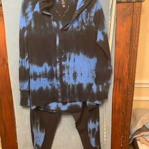 Balance Collection Athleisure Set. Size Large NWT